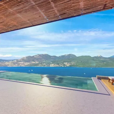 فيلة Fraxi Sleeps 6 Pool Air Con Wifi نِكيانا
